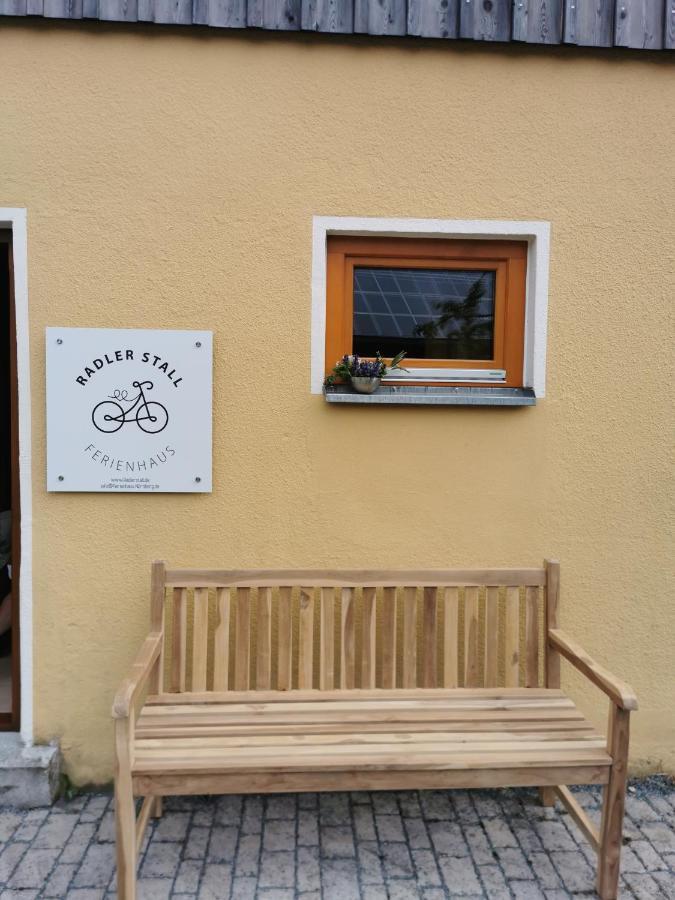 Radler Stall Postbauer-Heng Buitenkant foto